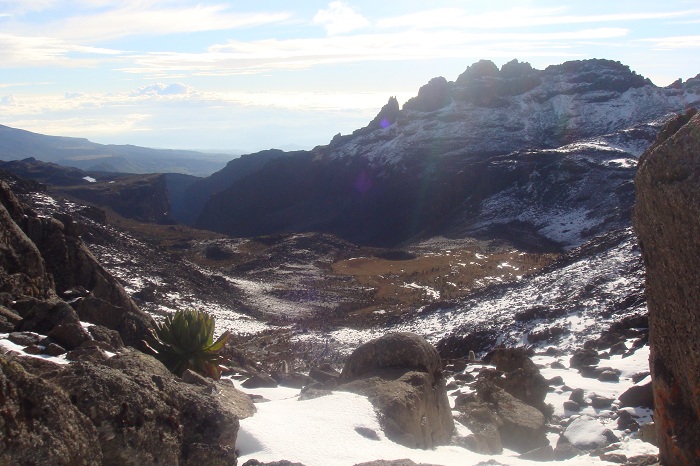 Budget Trekking/YHA Kenya Travel Mountain Adventures.